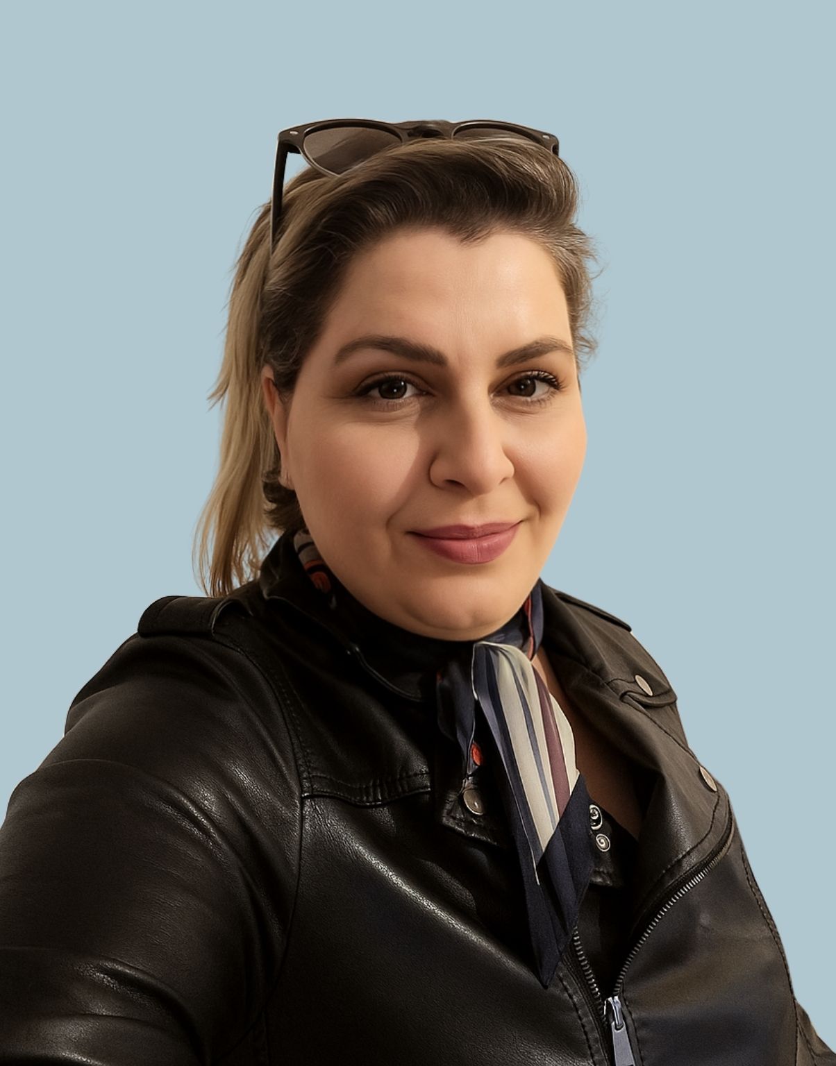 NESLİHAN ÖZCEYLAN