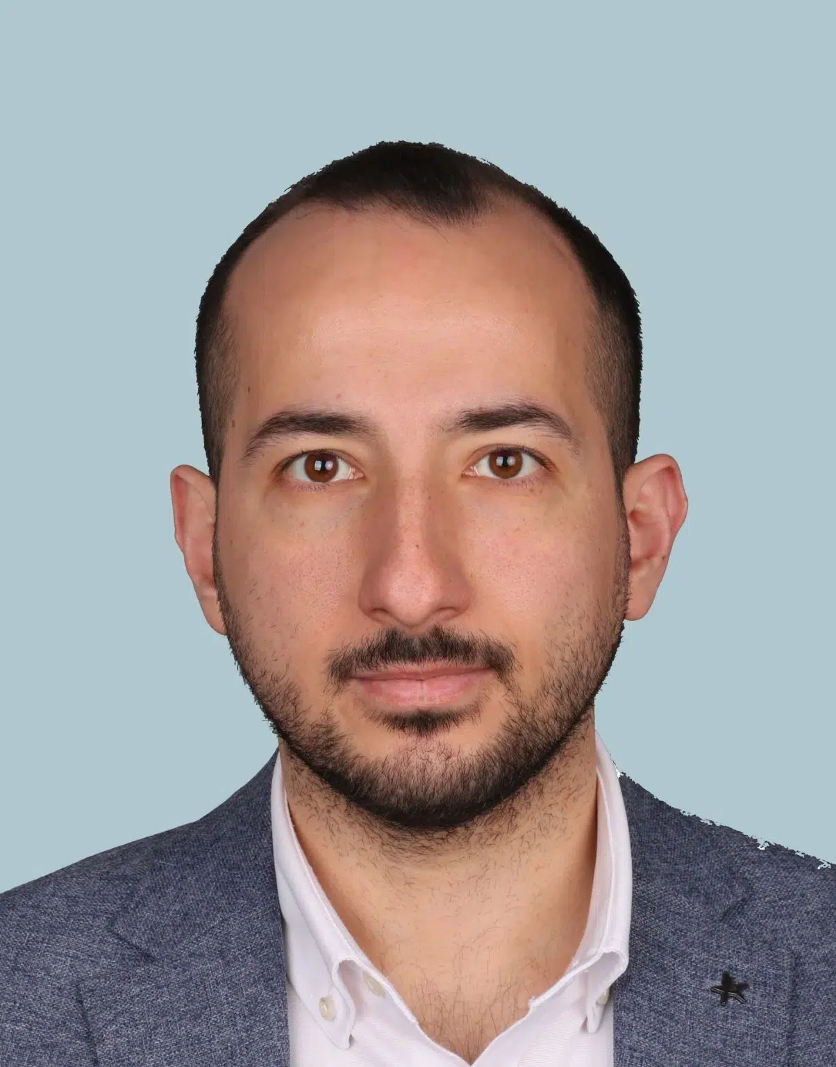 AKİF YAZICILAR.jpg